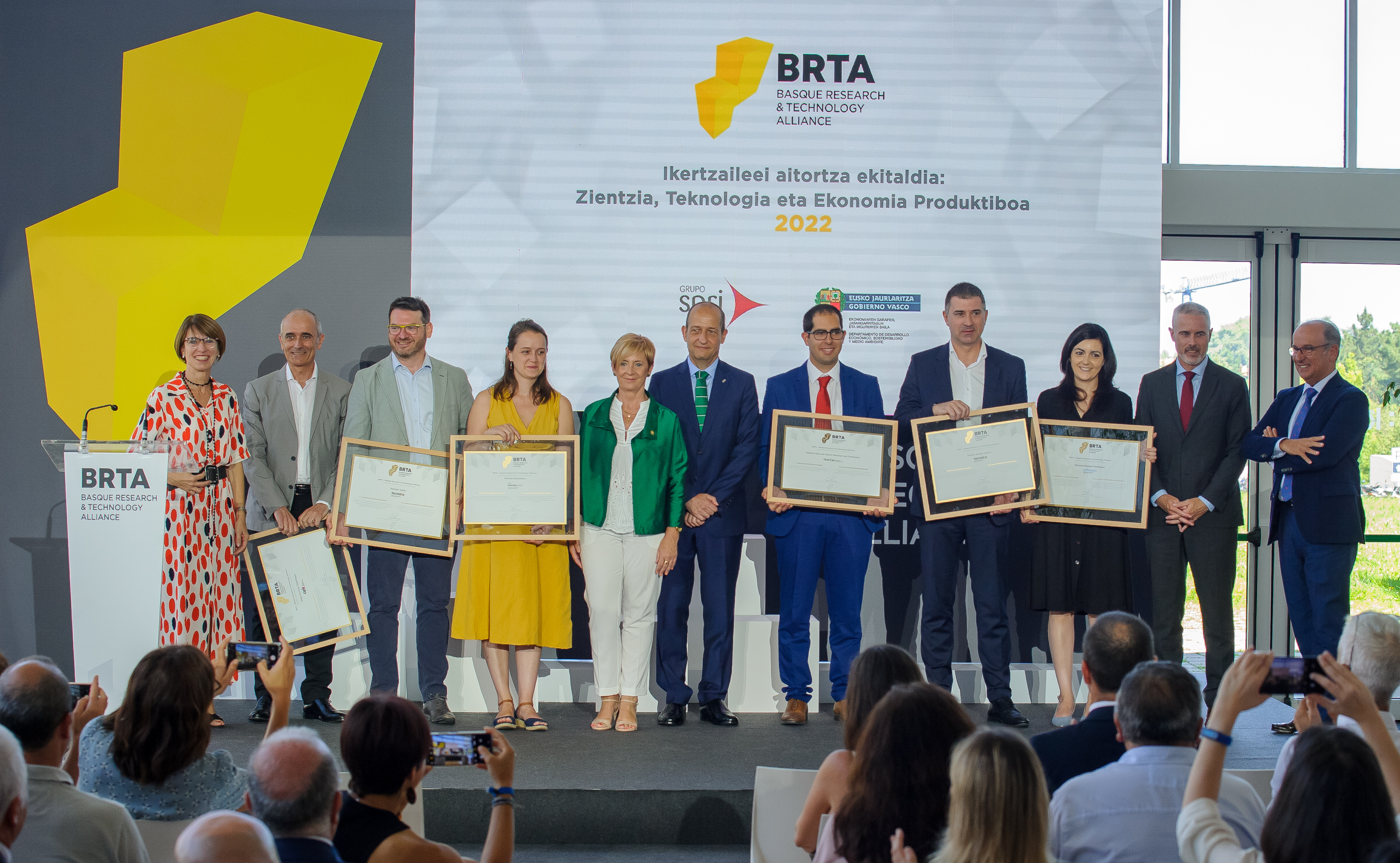 Oihana Otaegui recibe un premio de la alianza BRTA por su trayectoria y su labor investigadora