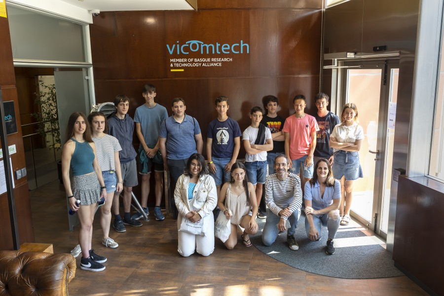 Vicomtech welcomes Algorithmics Donostia students to present their solutions to the 