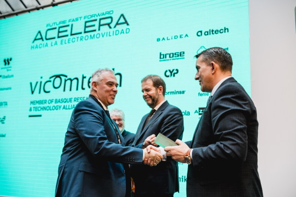 Vicomtech recognized at the Future: Fast Forward initiative event for advancing Smart Factory in the automotive sector