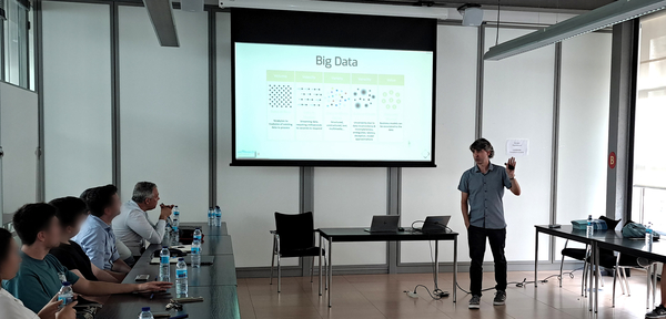 Vicomtech offers a technology dissemination session on Artificial Intelligence applications to students of the Deusto Faculty of Engineering